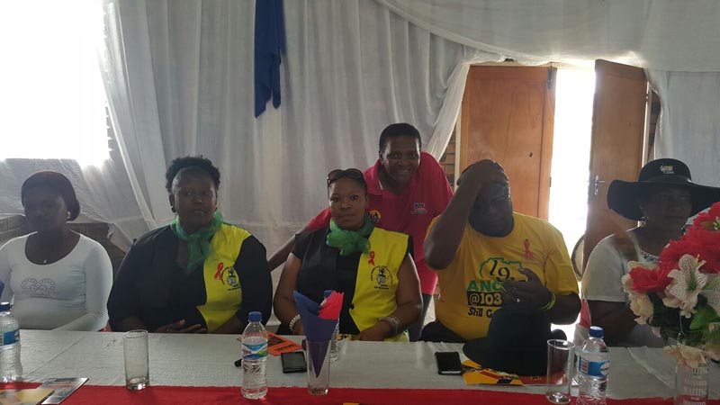 Soul Citys Tembi Tyuku joined by PCO Administrator Nomthandazo Karube and volunteers Dora Madina, Nokhuthula Nkosi and Sonto Mhlanga (3).jpg