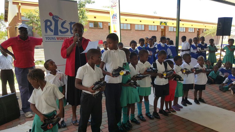 recipients receiving gifts